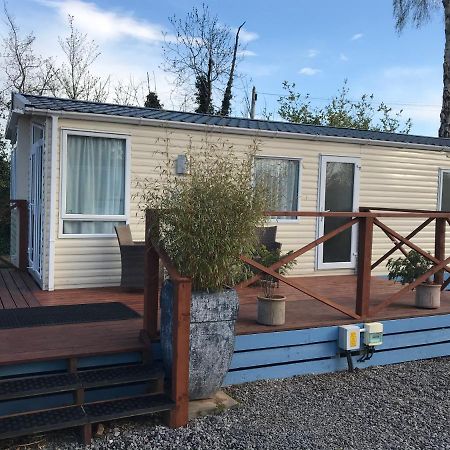 Pet Friendly Riverside Static Caravan Cheddar Eksteriør billede