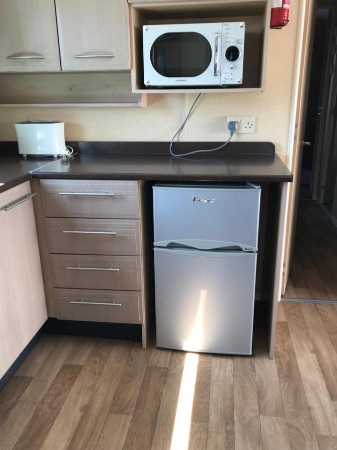 Pet Friendly Riverside Static Caravan Cheddar Eksteriør billede